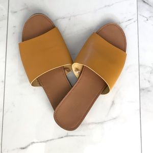 Forever21 rusty orange sandal size 7 1/2